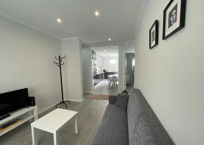 Happy House Apartment *